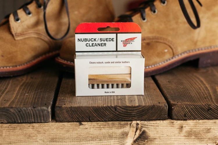 Red Wing Suede Cleaner Kit.