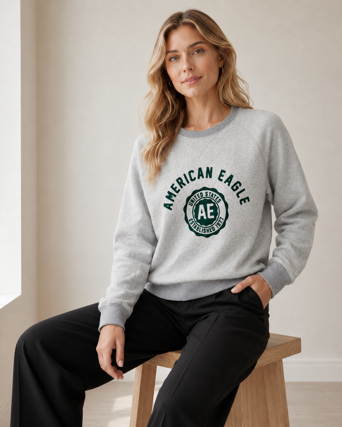 American Eagle Women's Oversized Crewneck Sweatshirt Heather Grey 04514571772 A1