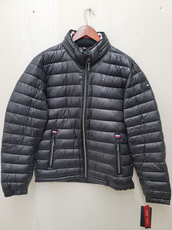 Tommy Hilfiger Men's Wetlook Stowaway Hood Packable Puffer Jacket Black 150AN981 BLK T6