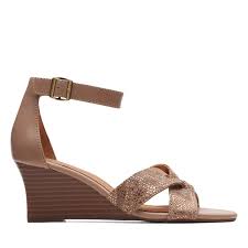 Clarks Women's Cielo Charm Praline Leather 26171525