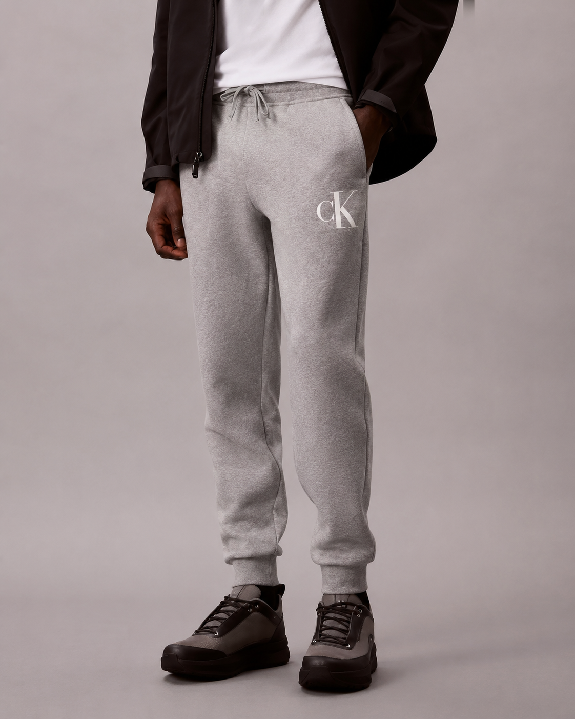 Calvin Klein Men's Monogram Fleece Jogger Heroic Grey Heather 40JM836 030