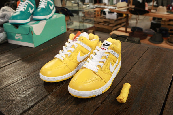 Nike SB Air Force Low Supreme Yellow AA0871 717