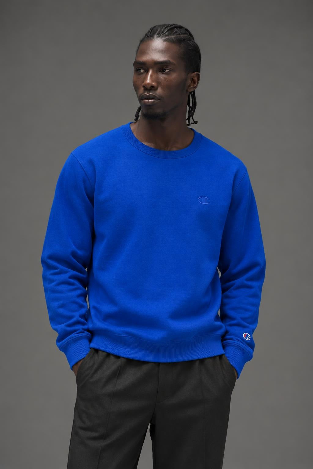 AI model photo - Champion Men's Powerblend Fleece Crew C Logo Surf The Web S0888 407D55 GUX
