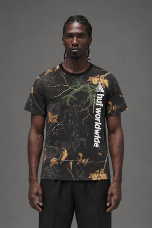 AI model photo - HUF Realtree Peak Logo Short Sleeve Tee Realtree Black TS01162