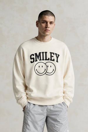 AI model photo - H&M Men's Relaxed Fit Smiley Printed Sweatshirt Cream 1089317 001 H1