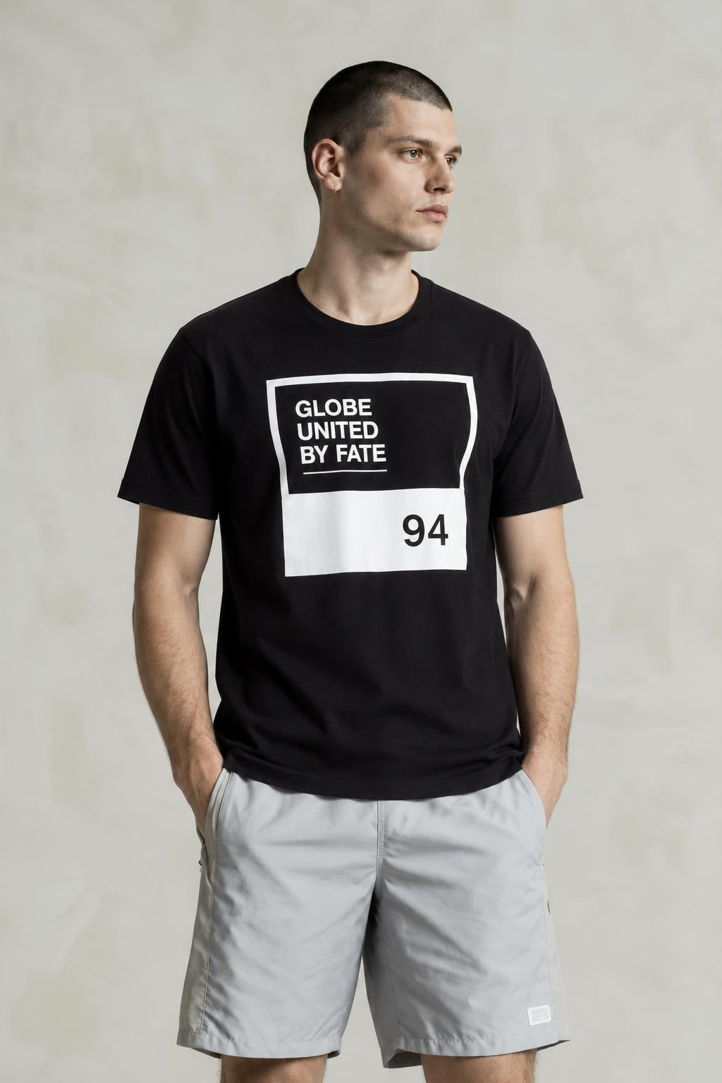 AI model photo - Globe Block Tee Black GB01410004