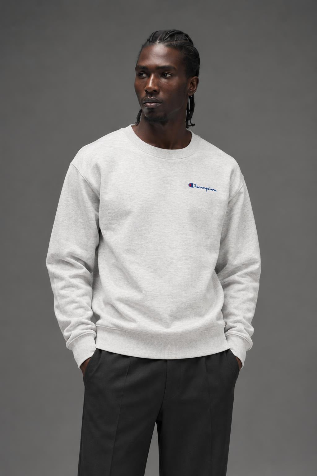 AI model photo - Champion Powerblend Fleece Crew Script Logo Oatmeal Heather GF88H Y08160 K74