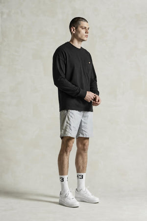 AI model photo - Dickies Heavyweight Long Sleeve Pocket T-Shirt Black WL450BK