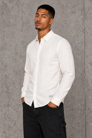 AI model photo - Tom Tailor Men's Melange Checked Shirt Slightly Creamy 203128300