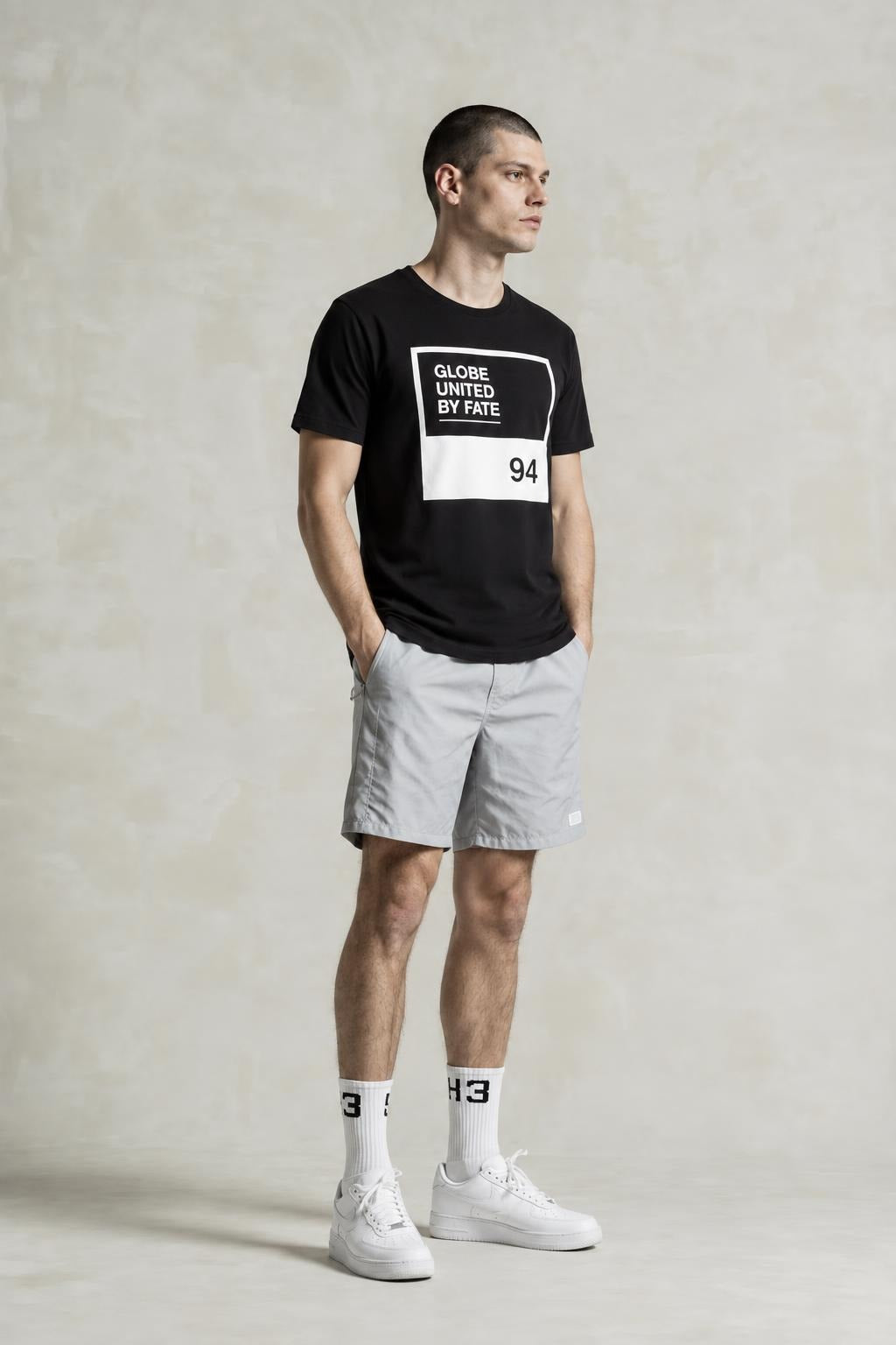 AI model photo - Globe Block Tee Black GB01410004