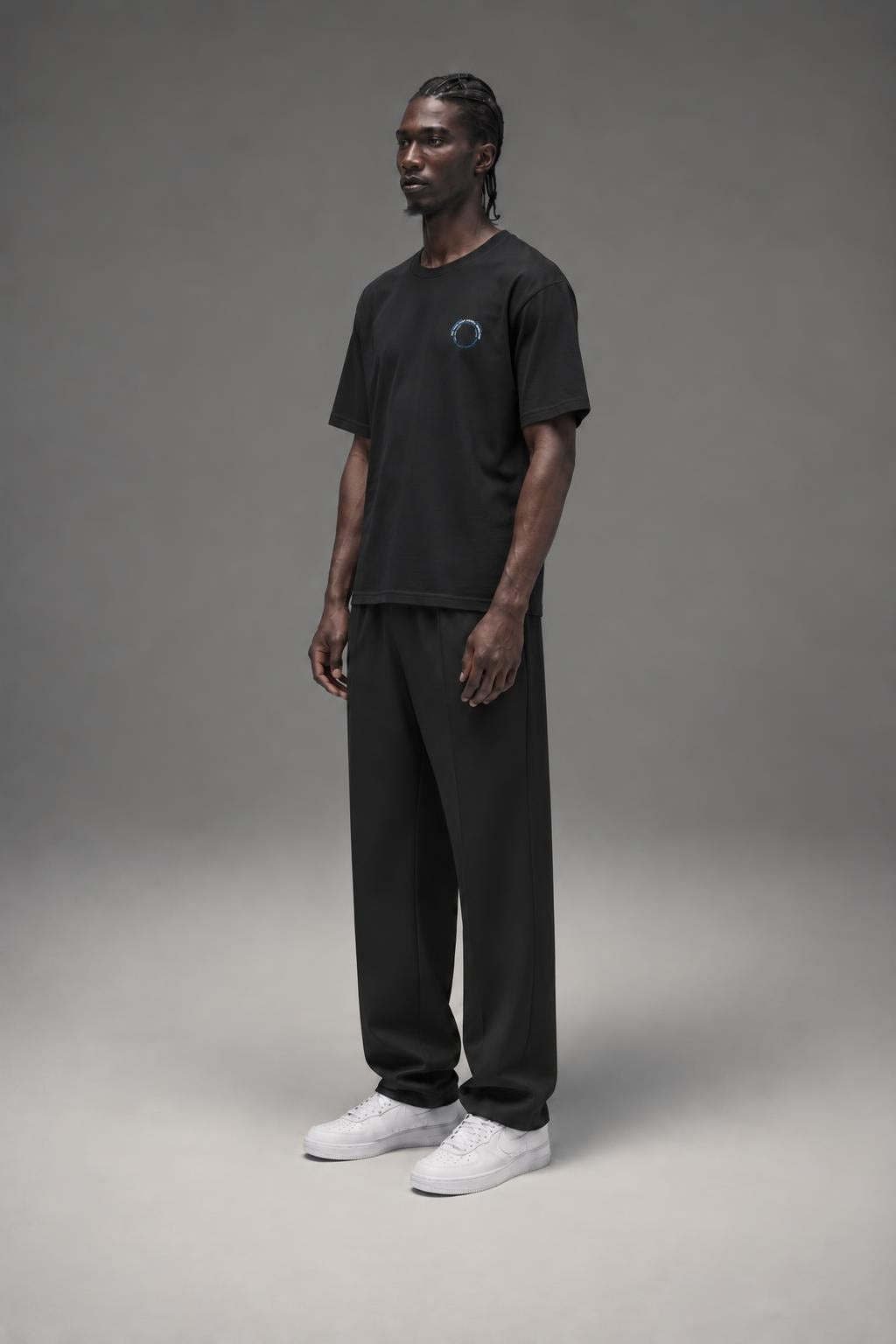 AI model photo - HUF Robotics S/S Tee Black TS01334