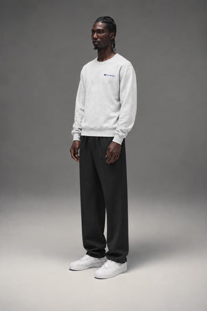 AI model photo - Champion Powerblend Fleece Crew Script Logo Oatmeal Heather GF88H Y08160 K74