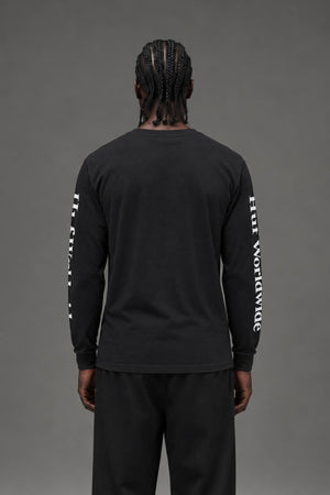 AI model photo - HUF Essentials Domestic L/S Tee Black TS00146