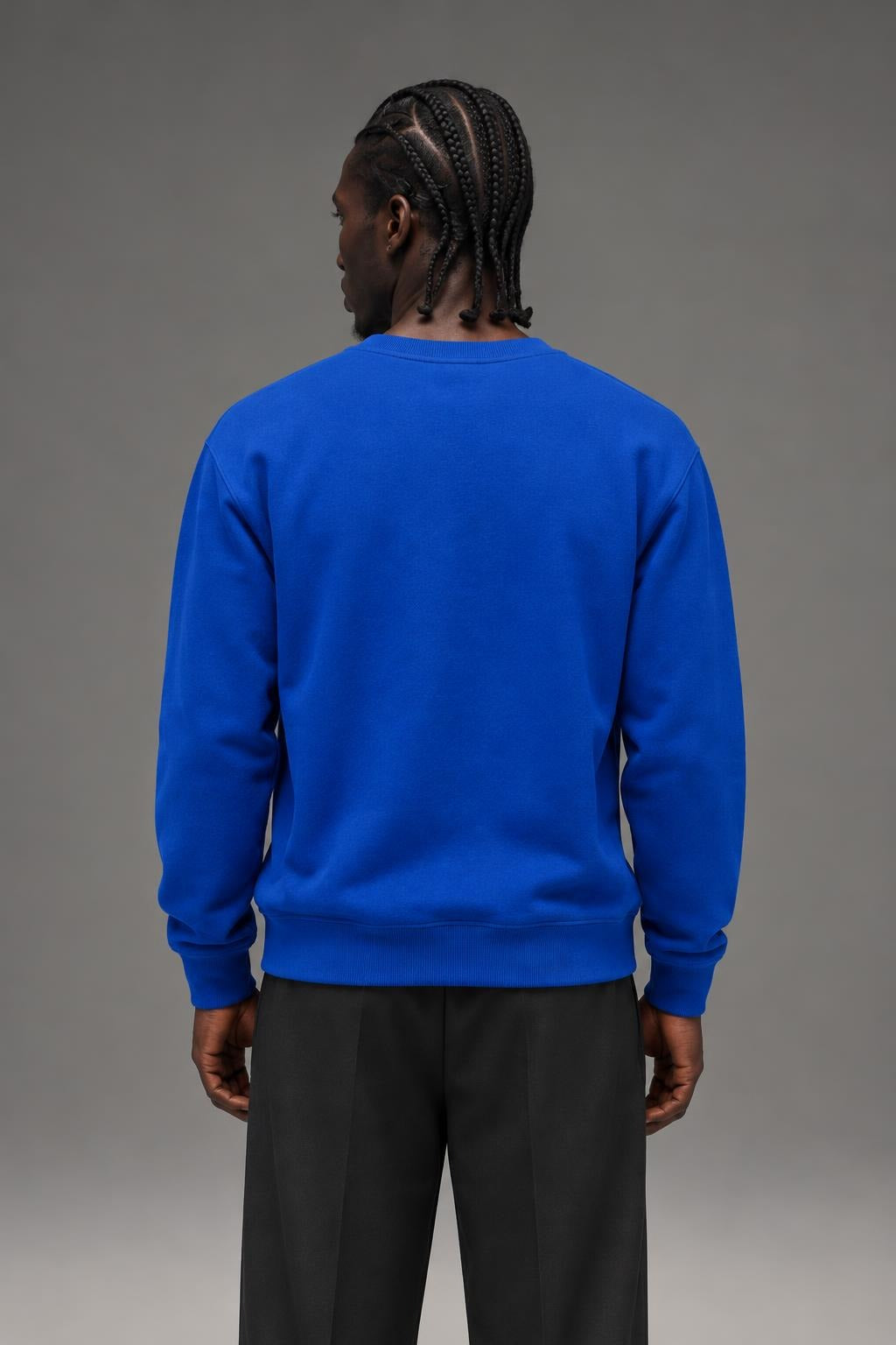 AI model photo - Champion Men's Powerblend Fleece Crew C Logo Surf The Web S0888 407D55 GUX