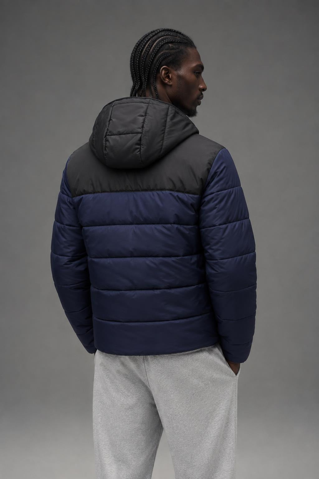 AI model photo - Lacoste Men’s Water-Repellent Quilted Puffer Jacket Navy/Black BH6763-51 JB1