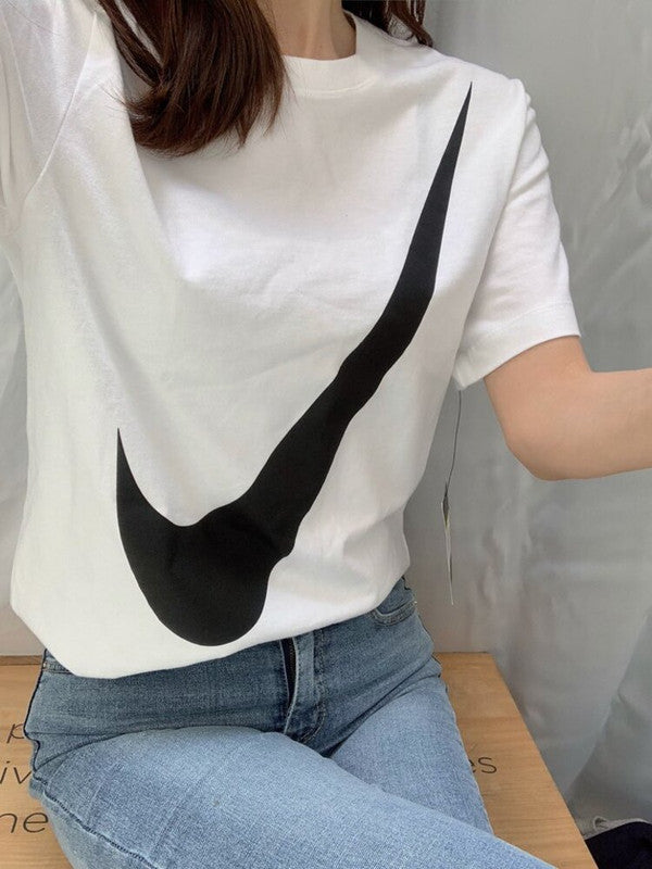 Nike Men's Swoosh T-Shirt White/Black BV7645 100 N1