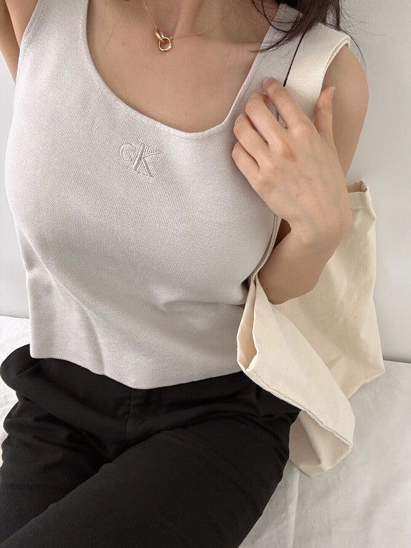 Calvin Klein Women's Camisole Sleeveless Birch CJ2R0842 BIR C2
