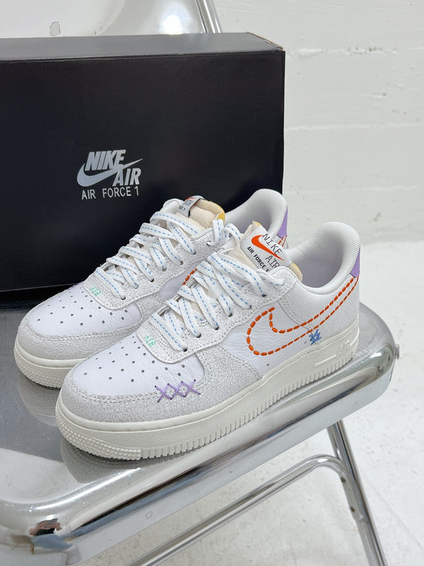 Nike Women's Air Force 1 '07 SE Shoes White/Sail/Green Glow/Safety Orange Sail DX2348 100 - APLAZE