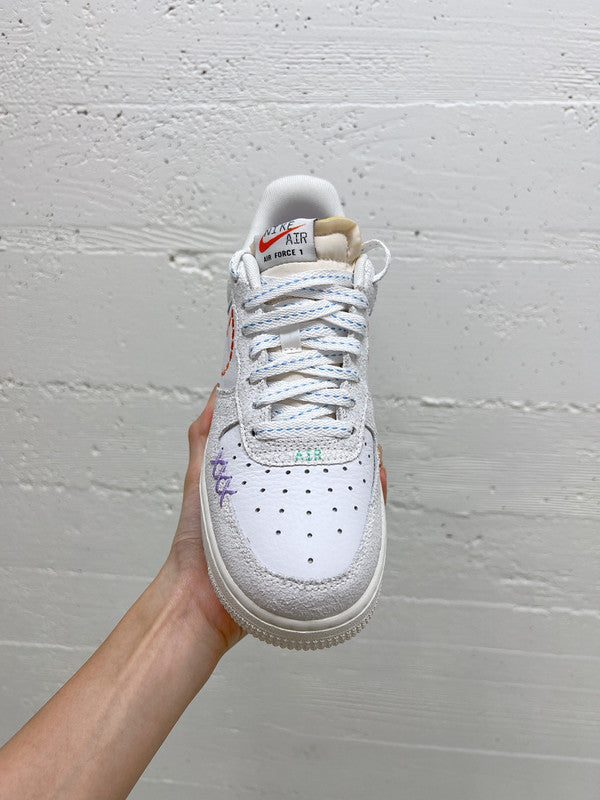 Nike Women's Air Force 1 '07 SE Shoes White/Sail/Green Glow/Safety Orange Sail DX2348 100 - APLAZE