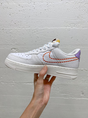 Nike Women's Air Force 1 '07 SE Shoes White/Sail/Green Glow/Safety Orange Sail DX2348 100 - APLAZE