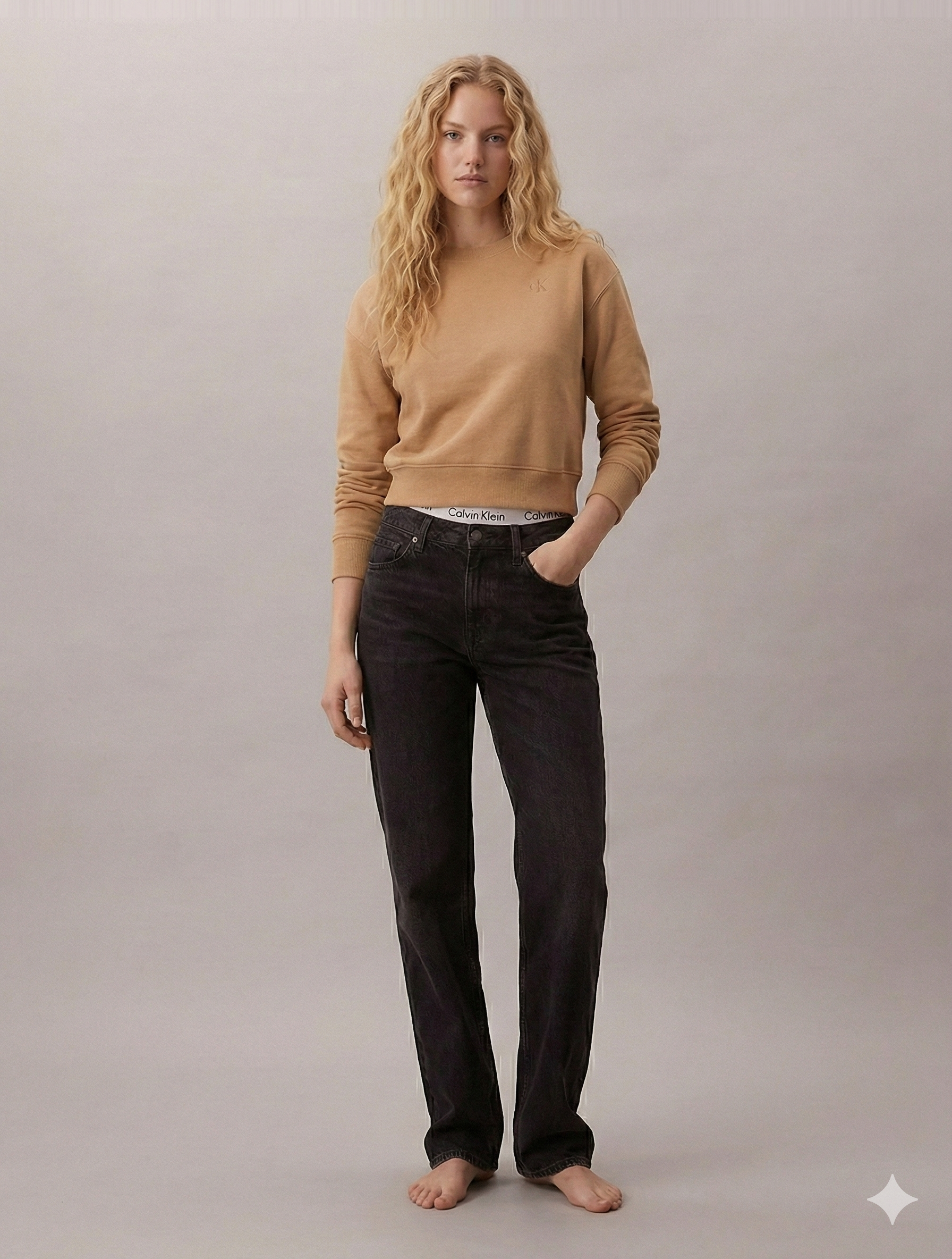 Calvin Klein Women’s Archive Logo Fleece Relaxed Sweatshirt Amphora 47B236G 200