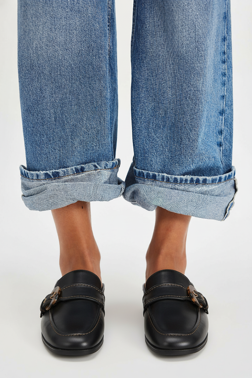 Clarks Women's Lyrical Shine Mule Black Leather 26177391