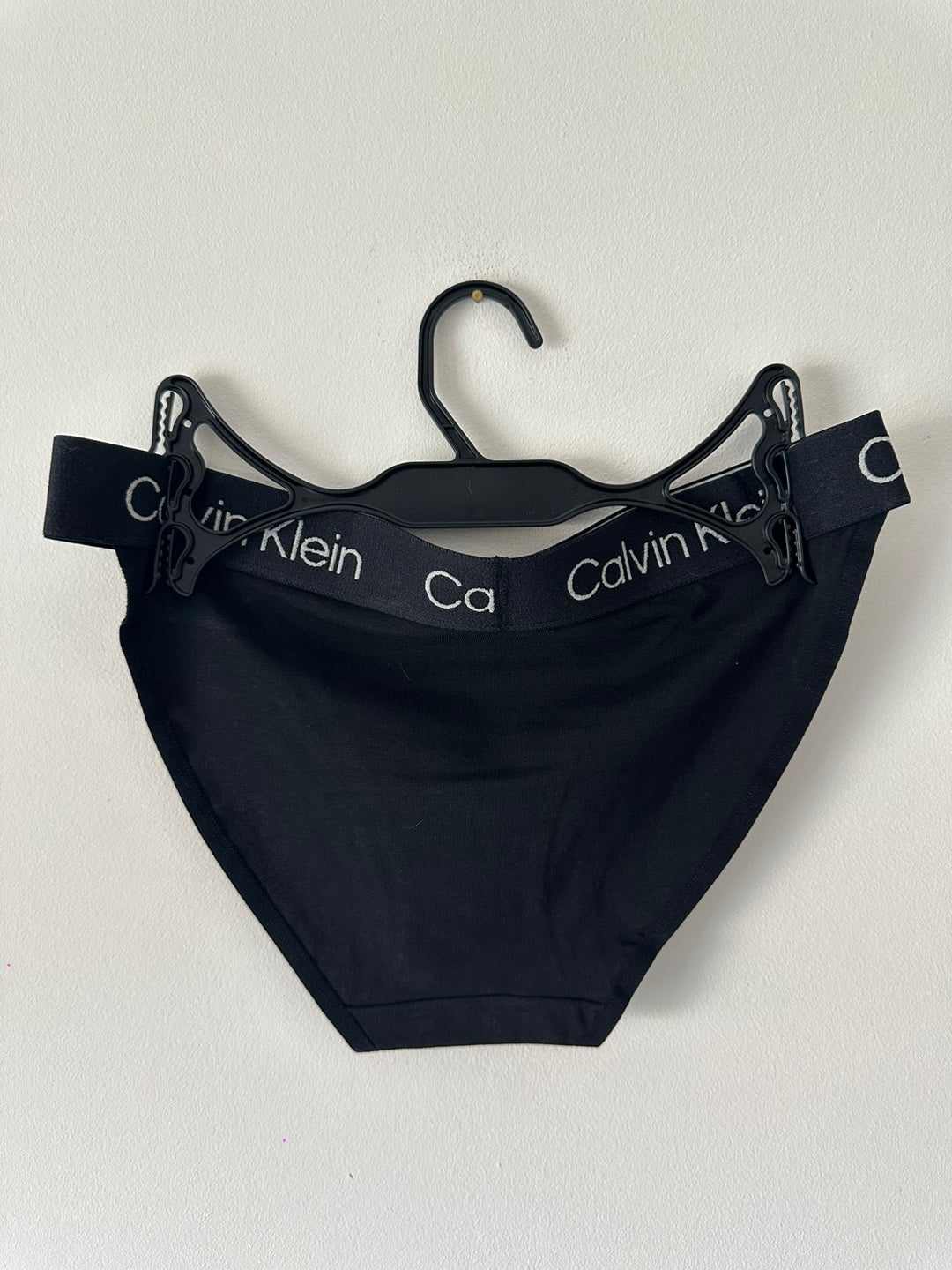 Calvin Klein Women's String Bikini 3PK Black / White / Charcoal Heather QP2960O 021