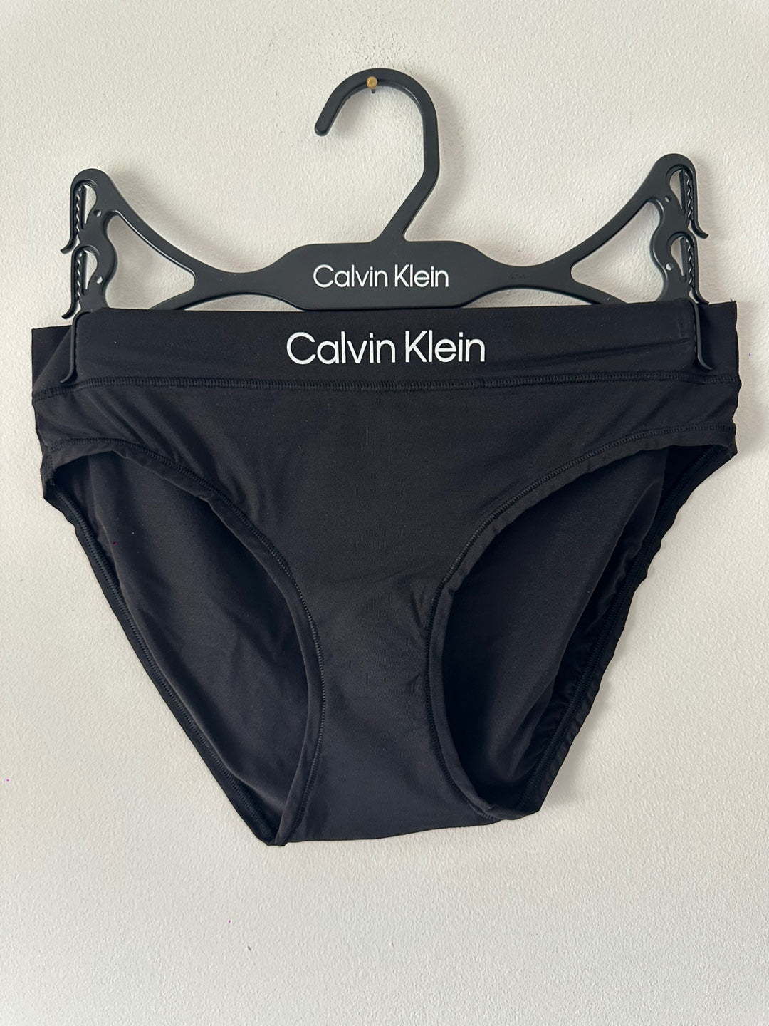Calvin Klein Women's Bikini 3PK Black / Ashford Grey / Nymph's Thigh QP3206O 002