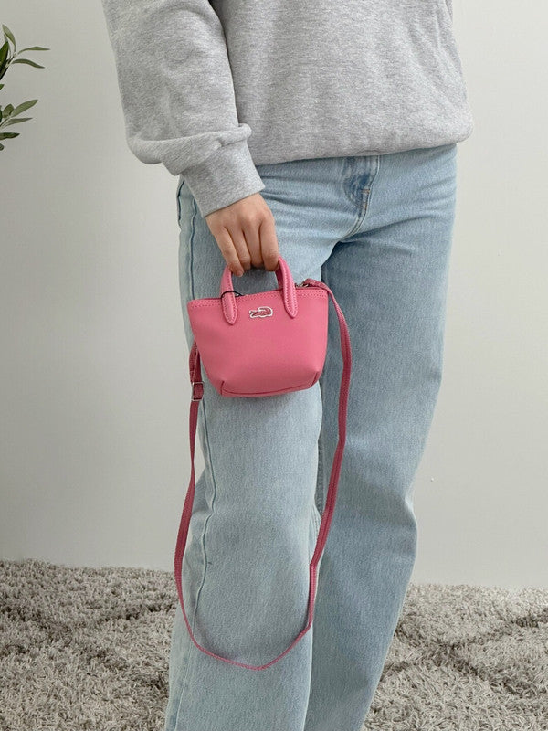 Lacoste Women's L.12.12 Concept Flat Crossover Bag