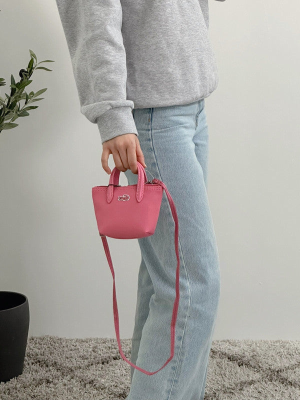Lacoste, Bags, Womens Lacoste Adjustable Strap Crossover Bag Leather  Purse Crossbody Handbag