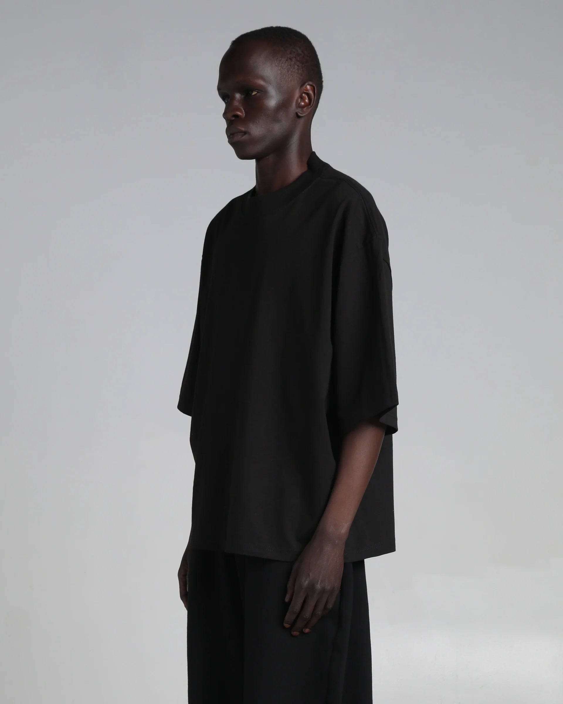 Shaka Wear Max Heavyweight Oversized Short Sleeve T-Shirt Black MHO02