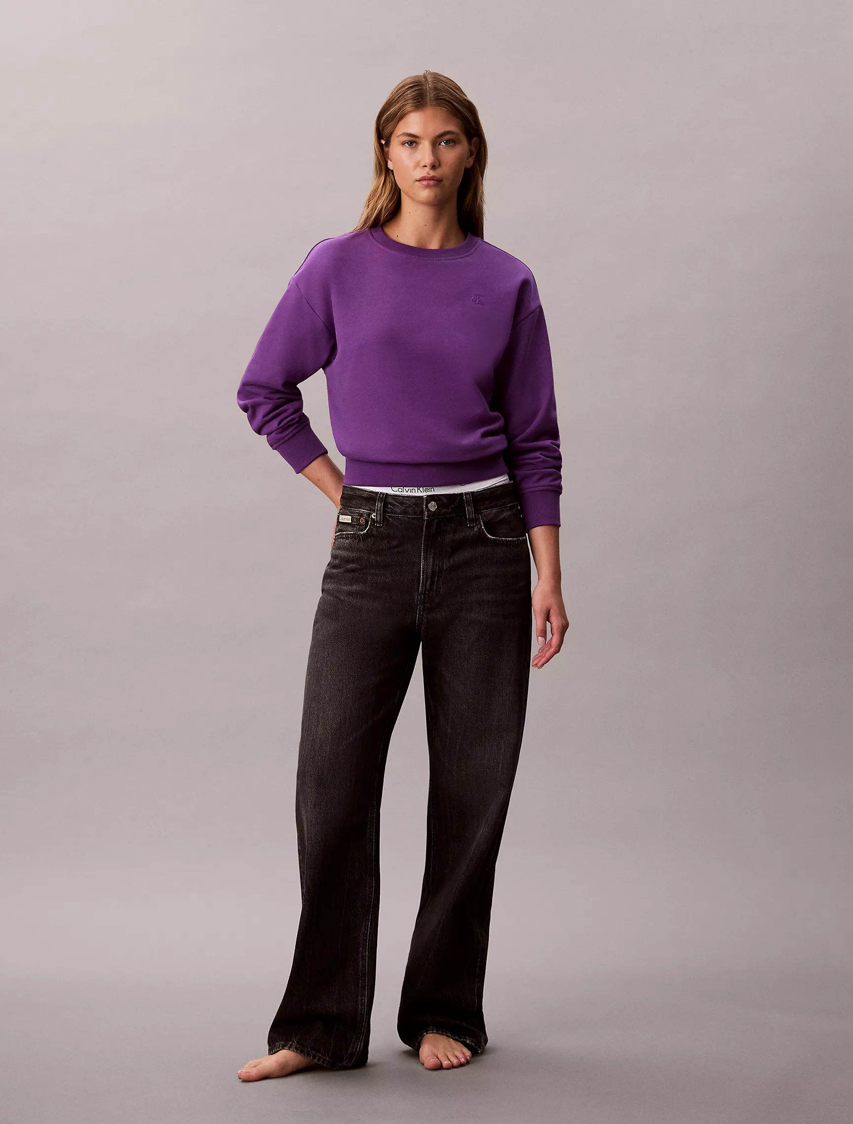 Calvin Klein Women’s Archive Logo Fleece Relaxed Sweatshirt Smokey Shadow 47B236G 500