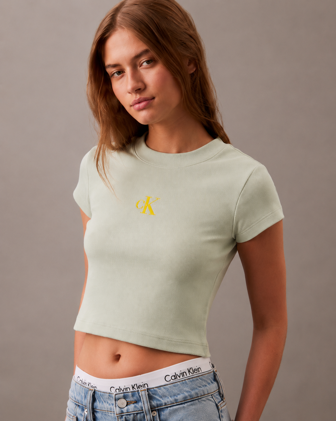 Calvin Klein Women's SS Monogram Baby T-Shirt Sprout Green 47AB802 331