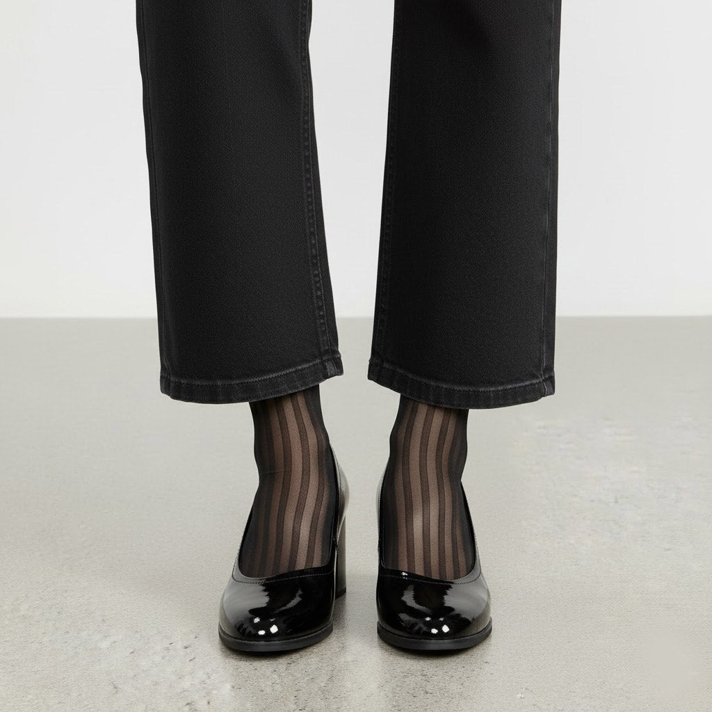 Clarks Women's Freva55 Court Black Pat 26174873