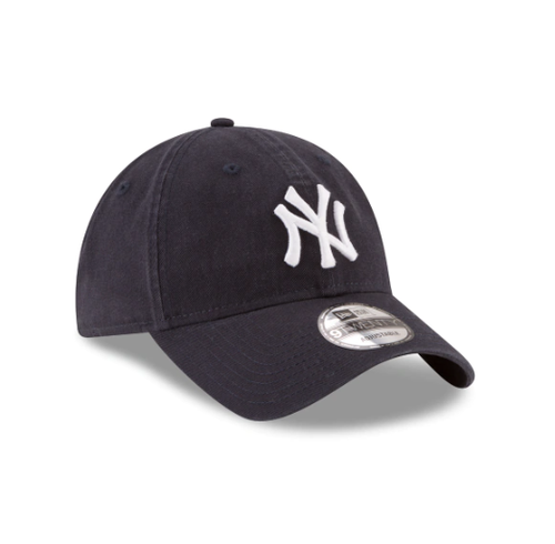 MLB Authentic New York Yankees Shoe, Women's Fashion, Footwear, Sneakers on  Carousell