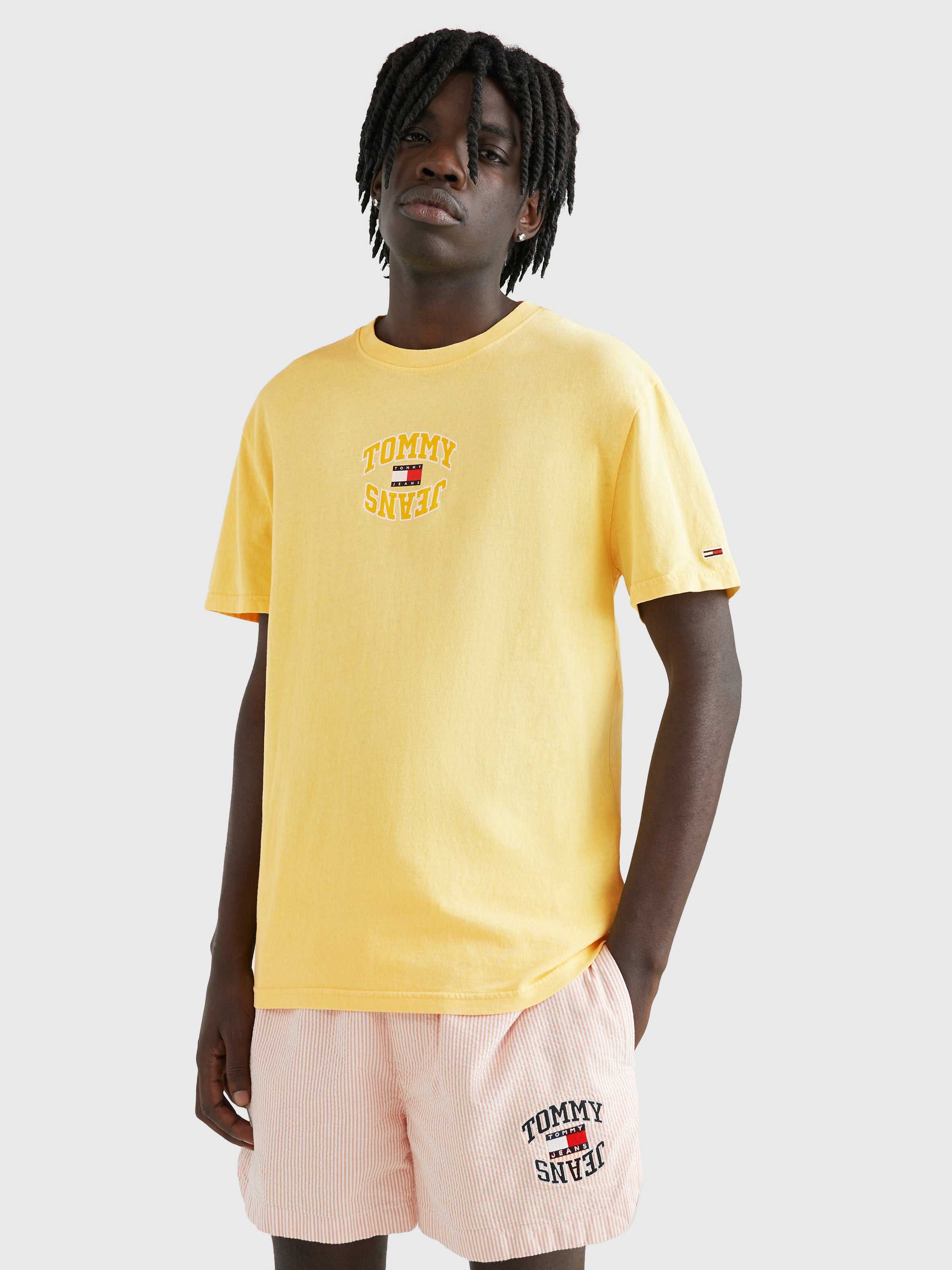 Tommy Hilfiger Mens Mirror Logo Classic Fit T-Shirt Lemon Zest DM16227 720