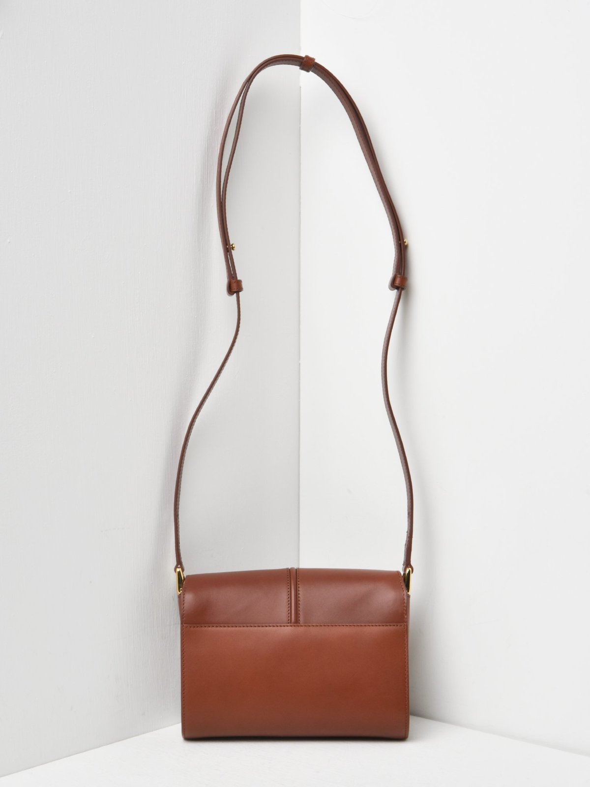 A.P.C. Women's Sac Betty Horizon Small Crossbody Bag Cad Noisett F61567-PXAWV.