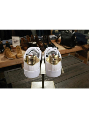 Tommy Hilfiger Women's Sassa Sneakers White Multi.